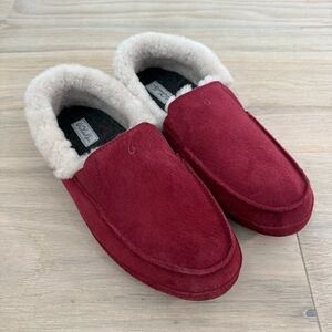 OluKai Ku'una Genuine Shearling
Slipper (Women) Size 10